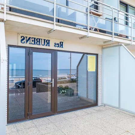 On 5th Floor By The Sea *